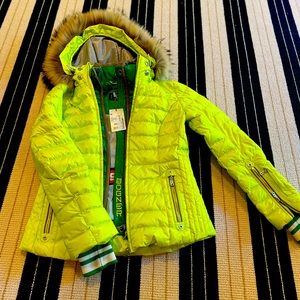 BOGNER Ski Jacket! Perfect condition. Gorgeous and warm!